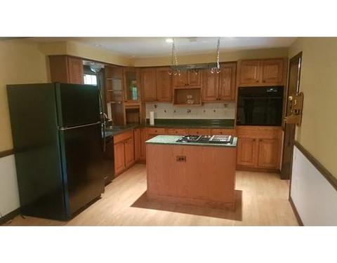 348 SE Main St, Douglas, MA 01516 photo 2