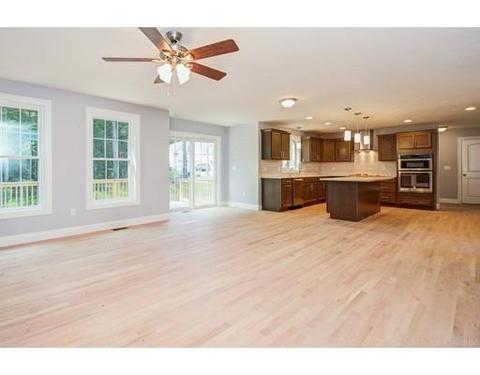 90 Devonshire Way, Lancaster, MA 01523 photo 6