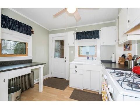 223 Arthur St, Springfield, MA 01104 photo 9