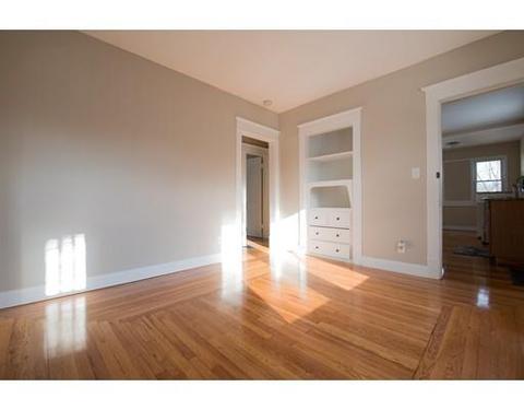 257 Jasper St, Springfield, MA 01109 photo 9