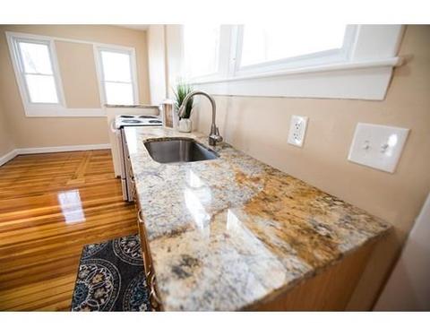257 Jasper St, Springfield, MA 01109 photo 1