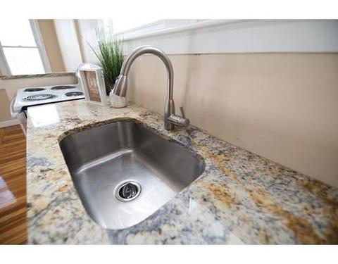 257 Jasper St, Springfield, MA 01109 photo 3