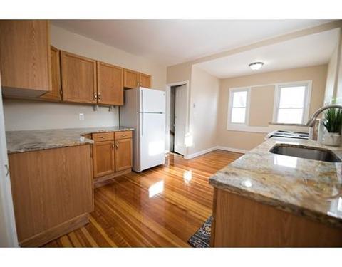 257 Jasper St, Springfield, MA 01109 photo 2