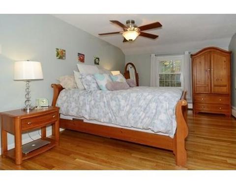 3 Hackney Cir, Andover, MA 01810 photo 9