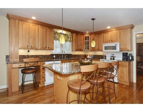 3 Hackney Cir, Andover, MA 01810 photo 5