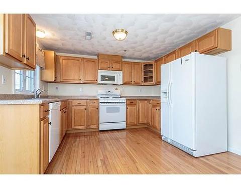 1255 Middlesex St #E, Lowell, MA 01851 photo 4