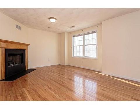 1255 Middlesex St #E, Lowell, MA 01851 photo 6