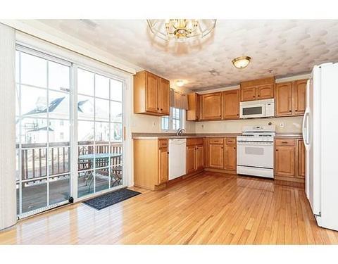 1255 Middlesex St #E, Lowell, MA 01851 photo 3