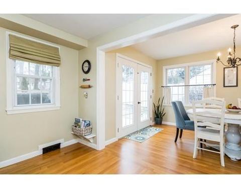 75 Pilgrim Rd, Springfield, MA 01118 photo 14