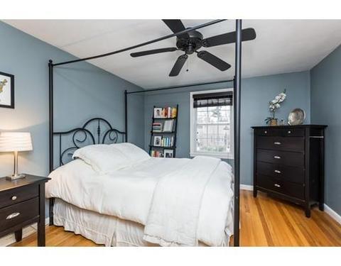 75 Pilgrim Rd, Springfield, MA 01118 photo 20