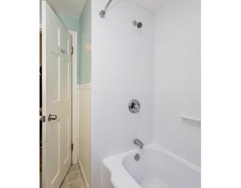 75 Pilgrim Rd, Springfield, MA 01118 photo 22