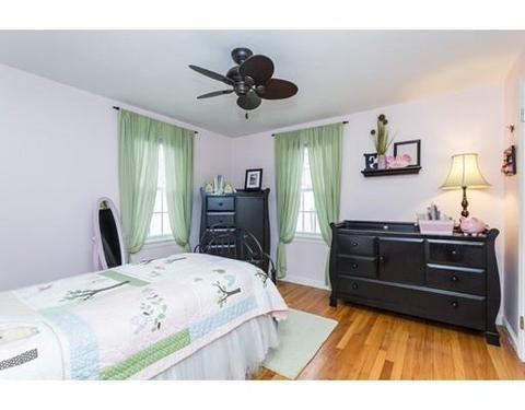 75 Pilgrim Rd, Springfield, MA 01118 photo 17