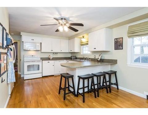 75 Pilgrim Rd, Springfield, MA 01118 photo 13