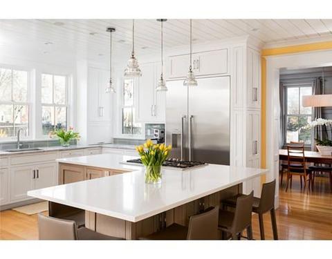 73 School St, Hingham, MA 02043 photo 3