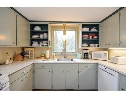 10 Stone Dr, Buzzards Bay, MA 02532 photo 9