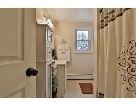 8 Gardner Rd, Windham, NH 03087 photo 17