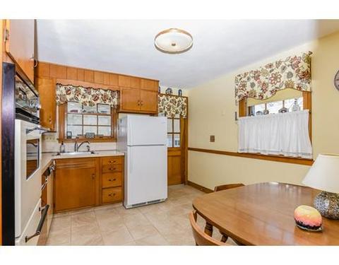 51 Taylor Ave, Dedham, MA 02026 photo 8