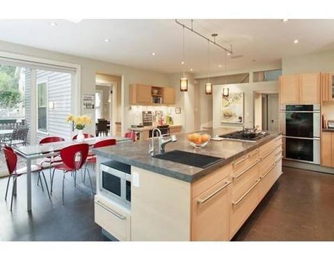 3 Perrin Rd, Brookline, MA 02445 photo 3