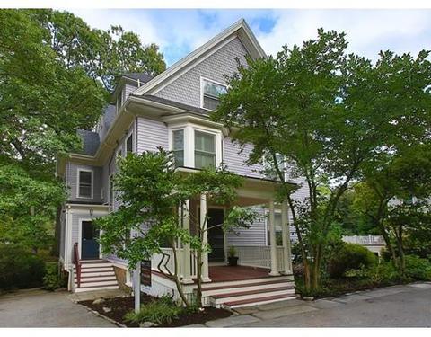 3 Perrin Rd, Brookline, MA 02445 photo 1