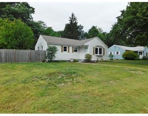 34 Jonquil Dr, Springfield, MA 01119 photo 3