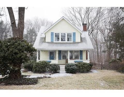 35 Ledyard St, Wellesley, MA 02481 photo 1