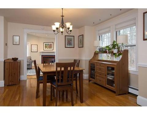 35 Ledyard St, Wellesley, MA 02481 photo 3
