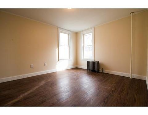 17 Spring St, Chicopee, MA 01013 photo 17