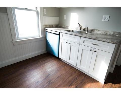 17 Spring St, Chicopee, MA 01013 photo 2