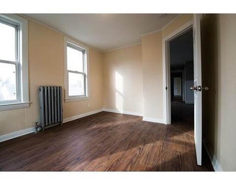 17 Spring St, Chicopee, MA 01013 photo 19