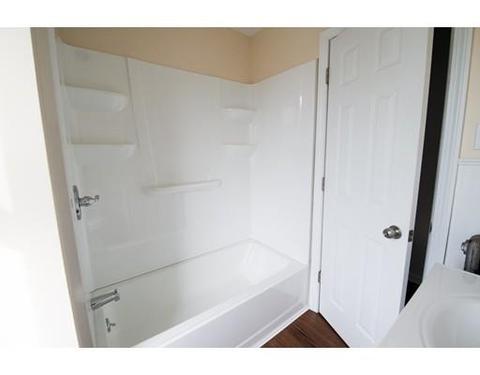 17 Spring St, Chicopee, MA 01013 photo 7