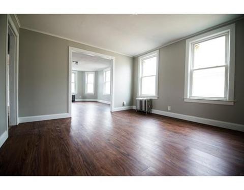 17 Spring St, Chicopee, MA 01013 photo 8