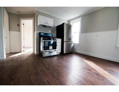 17 Spring St, Chicopee, MA 01013 photo 4