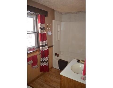 20 Main St, Brookfield, MA 01506 photo 6