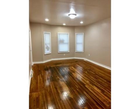 23 Sullivan St, Springfield, MA 01104 photo 7