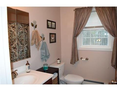 235 Saunders, Gardner, MA 01440 photo 24