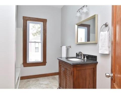 204 Saint James Ave, Springfield, MA 01109 photo 29