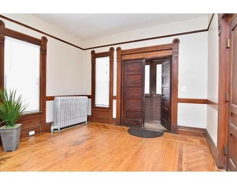 204 Saint James Ave, Springfield, MA 01109 photo 9
