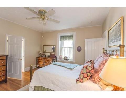13 Middle St #2, Gloucester, MA 01930 photo 10