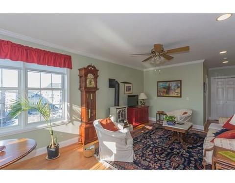 13 Middle St #2, Gloucester, MA 01930 photo 7