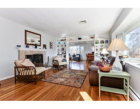 25 Old Main Rd, Little Compton, RI 02837 photo 9