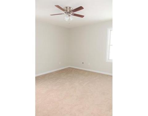 201 Morton St, Springfield, MA 01119 photo 14