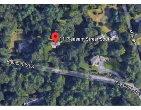 11 Pleasant St, Dover, MA 02030 photo 2