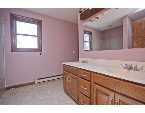 137 Schoolhouse Rd, Chicopee, MA 01020 photo 14