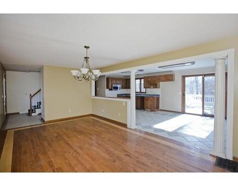 137 Schoolhouse Rd, Chicopee, MA 01020 photo 7