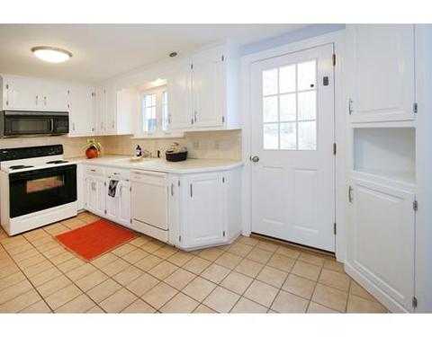 26 Morrison Rd, Wakefield, MA 01880 photo 8
