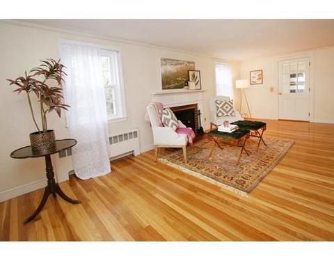 26 Morrison Rd, Wakefield, MA 01880 photo 4