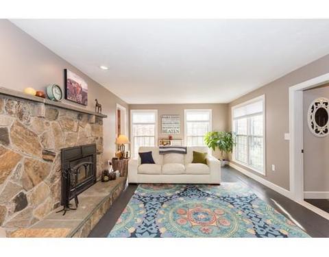 236 North St, Upton, MA 01568 photo 5