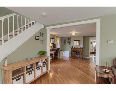 26 Townsend St, Pepperell, MA 01463 photo 9