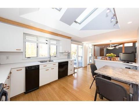 14 Trager Rd, Marblehead, MA 01945 photo 9