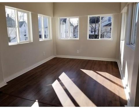 19 Merrick Ave, Springfield, MA 01109 photo 9